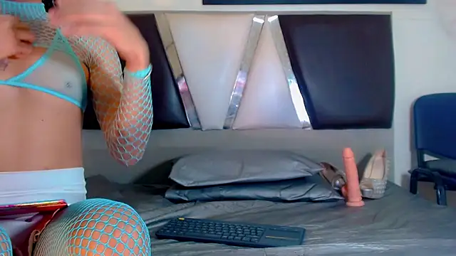 Snapshot of alexsandra_kiss chatting on November 14, 2025, 11:31 am alexsandra kiss online show from November 14, 2025, 11:31 am