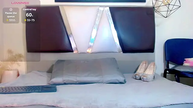 Snapshot of alexsandra_kiss chatting on November 25, 2025, 11:10 am alexsandra kiss online show from November 25, 2025, 11:10 am