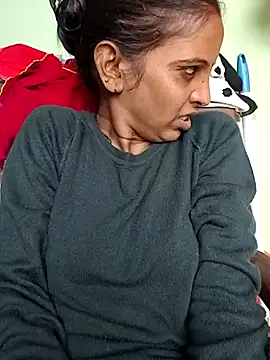 Hotty-Nidhi online show from November 17, 2025, 6:19 am