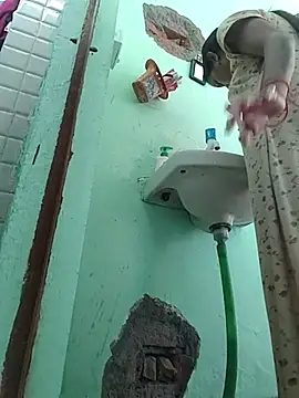 Hotty-Nidhi online show from February 16, 2026, 2:18 am