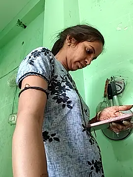 Hotty-Nidhi online show from March 14, 2026, 3:12 am