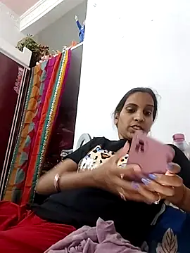 Hotty-Nidhi online show from April 5, 2026, 4:59 pm