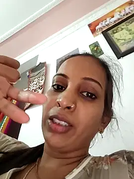 Hotty-Nidhi online show from April 13, 2026, 5:24 am