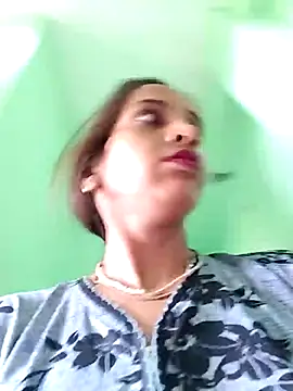 Snapshot of Hotty-Nidhi chatting on July 15, 2026, 2:17 am Hotty-Nidhi online show from July 15, 2026, 2:17 am