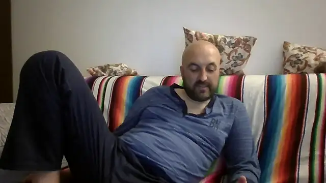 maxxxio12 online show from May 22, 2026, 8:03 pm
