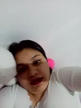 Snapshot of AnaHobson chatting on December 3, 2025, 3:58 am AnaHobson online show from December 3, 2025, 3:58 am