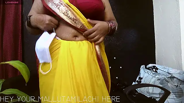 Snapshot of mallutamizhachi chatting on October 21, 2025, 1:39 am mallutamizhachi online show from October 21, 2025, 1:39 am