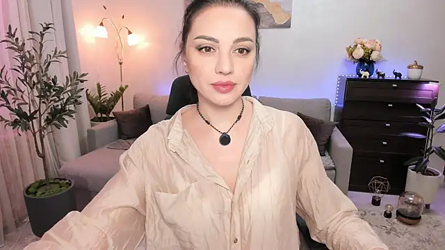 Snapshot of Viki_Bellson chatting on June 7, 2026, 6:55 pm Viki Bellson online show from June 7, 2026, 6:55 pm