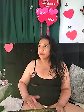 AlexaNovoa  online show from February 14, 2026, 2:08 am