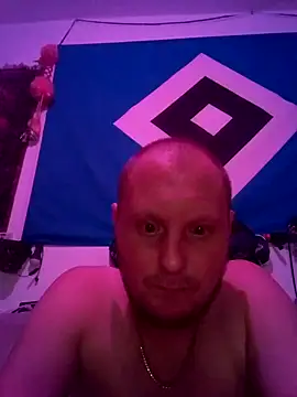 Atze202518 online show from September 9, 2025, 12:54 am