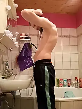 Snapshot of ThePython666 chatting on October 6, 2025, 1:19 pm ThePython666 online show from October 6, 2025, 1:19 pm