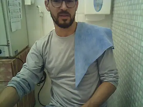 pdasgyn online show from October 1, 2025, 1:39 pm