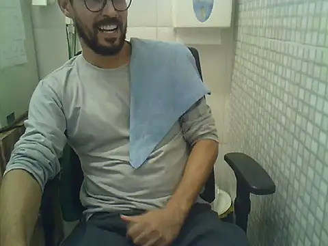 pdasgyn online show from March 11, 2026, 5:08 pm