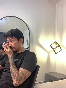 valery and Dani  online show from December 17, 2025, 8:15 pm