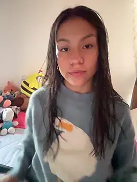 Snapshot of -Selene- chatting on October 10, 2025, 9:25 pm -Selene- online show from October 10, 2025, 9:25 pm