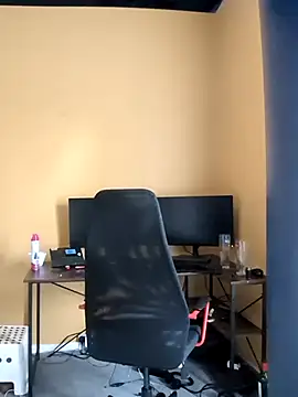 Snapshot of Nick-Ox chatting on March 21, 2025, 7:22 am Nick-Ox online show from March 21, 2025, 7:22 am