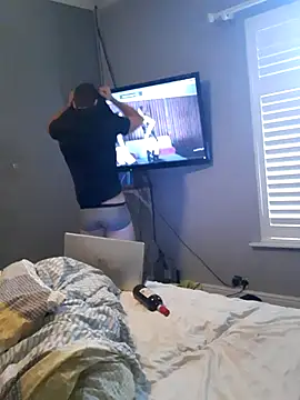 Snapshot of Nick-Ox chatting on October 24, 2025, 8:55 am Nick-Ox online show from October 24, 2025, 8:55 am