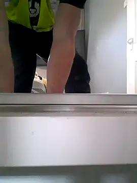 Snapshot of Nick-Ox chatting on October 25, 2025, 10:34 am Nick-Ox online show from October 25, 2025, 10:34 am