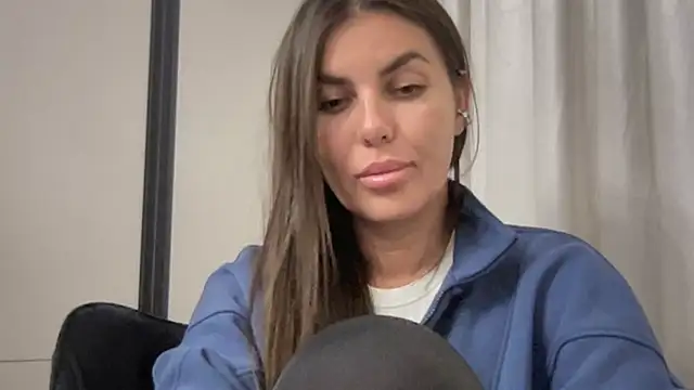 AngelinaMeov online show from September 25, 2025, 7:50 pm