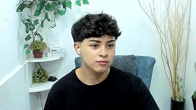 Snapshot of Sam_Daves chatting on March 16, 2026, 3:05 pm Sam Daves online show from March 16, 2026, 3:05 pm