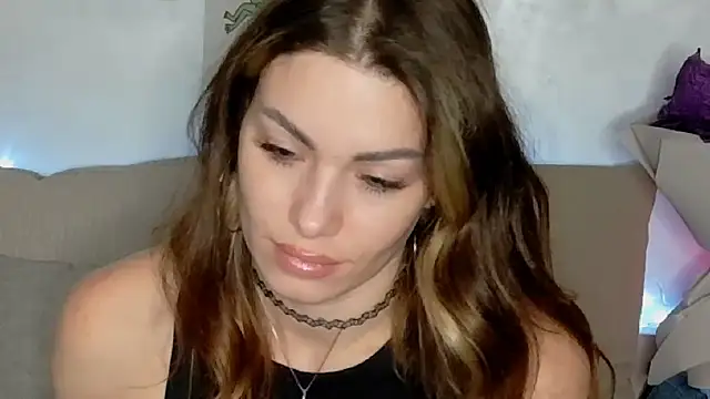 SweetDarling7 online show from March 5, 2026, 4:25 pm