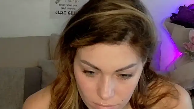 SweetDarling7 online show from March 8, 2026, 1:04 pm