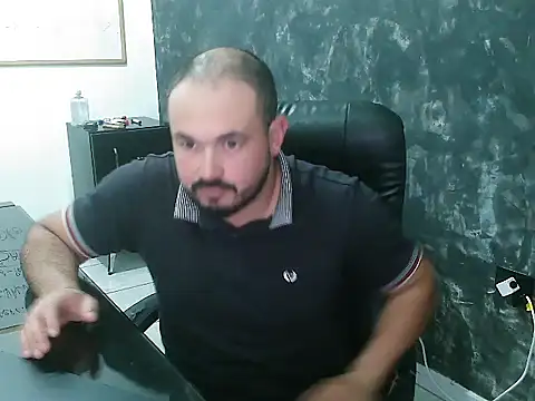 Snapshot of Gato0128 chatting on June 7, 2026, 4:11 pm Gato0128 online show from June 7, 2026, 4:11 pm