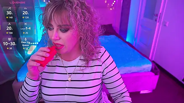 CandyLadyyy online show from May 9, 2026, 8:58 pm