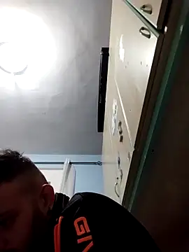 Francescodicristina44 online show from March 4, 2026, 11:44 pm