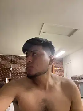 YAHIRALEJANDRIIIIII online show from June 26, 2026, 5:56 am
