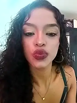 Aphrodite-777 online show from April 16, 2026, 9:39 pm