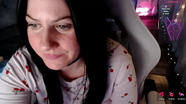 Snapshot of BellaStar84 chatting on April 9, 2026, 7:25 am BellaStar84 online show from April 9, 2026, 7:25 am