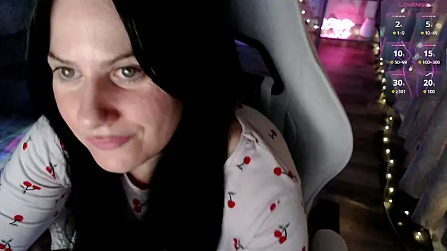 Snapshot of BellaStar84 chatting on April 10, 2026, 7:24 am BellaStar84 online show from April 10, 2026, 7:24 am