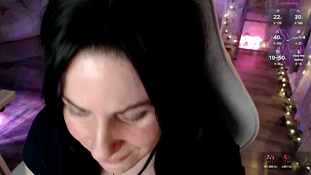 Snapshot of BellaStar84 chatting on April 13, 2026, 7:25 am BellaStar84 online show from April 13, 2026, 7:25 am