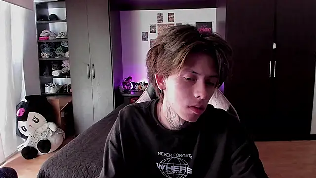 xIce Boy online show from February 16, 2026, 2:02 pm