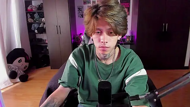 xIce Boy online show from March 25, 2026, 2:23 pm