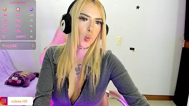 Emma cute11 online show from April 1, 2026, 9:34 pm