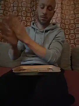 svenpfeifer online show from November 23, 2025, 2:06 pm