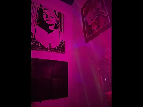 LoganPeny online show from March 31, 2026, 4:46 am