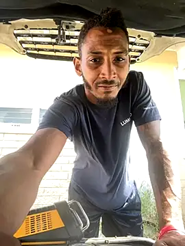 Snapshot of Foxdaguy chatting on September 20, 2025, 3:57 pm Foxdaguy online show from September 20, 2025, 3:57 pm