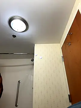 Snapshot of Foxdaguy chatting on October 15, 2025, 4:01 am Foxdaguy online show from October 15, 2025, 4:01 am