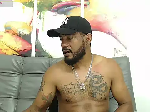 BladeFoxxx1 online show from October 21, 2025, 4:13 am