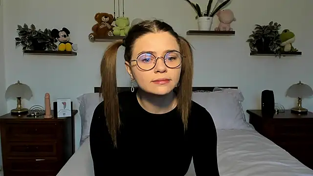 HaleyReedme online show from February 24, 2026, 7:39 am