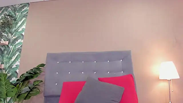 BetsyBennet  online show from March 28, 2026, 5:18 am