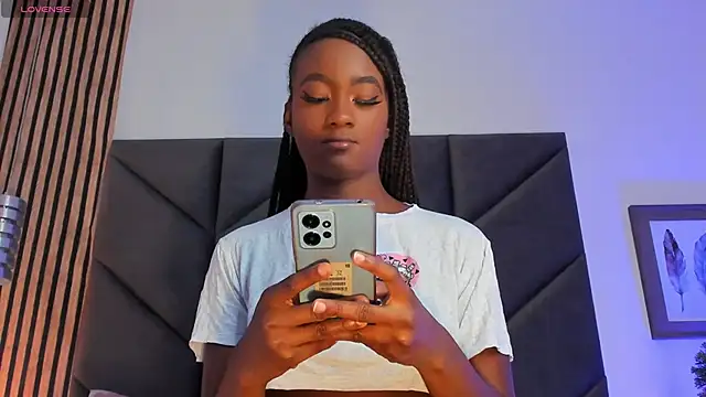 Kendallross28 online show from September 16, 2025, 1:56 pm