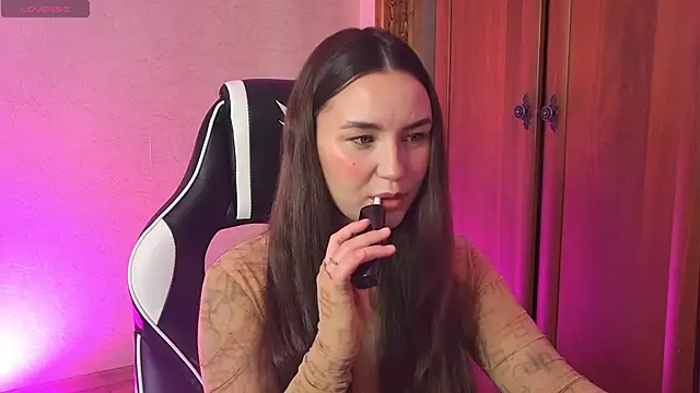 Snapshot of CherryTouss chatting on January 9, 2026, 8:17 am CherryTouss online show from January 9, 2026, 8:17 am