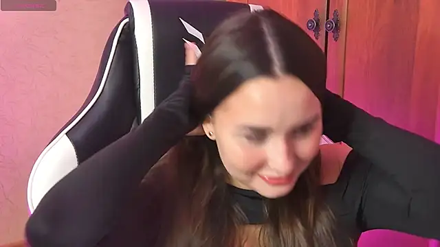 Snapshot of CherryTouss chatting on January 10, 2026, 6:59 am CherryTouss online show from January 10, 2026, 6:59 am