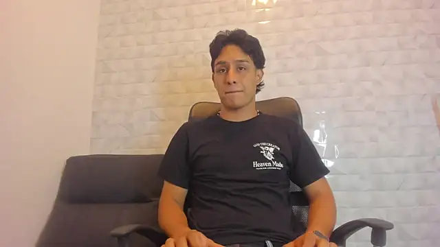 Stone grey1  online show from March 16, 2025, 1:07 am