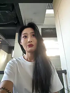 linger-23 online show from October 9, 2025, 4:54 am