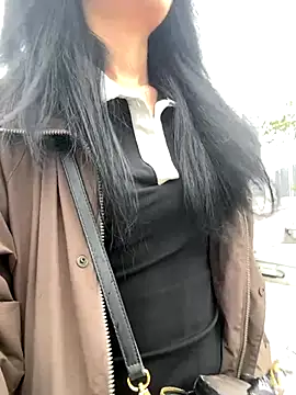 Snapshot of linger-23 chatting on October 28, 2025, 5:00 am linger-23 online show from October 28, 2025, 5:00 am